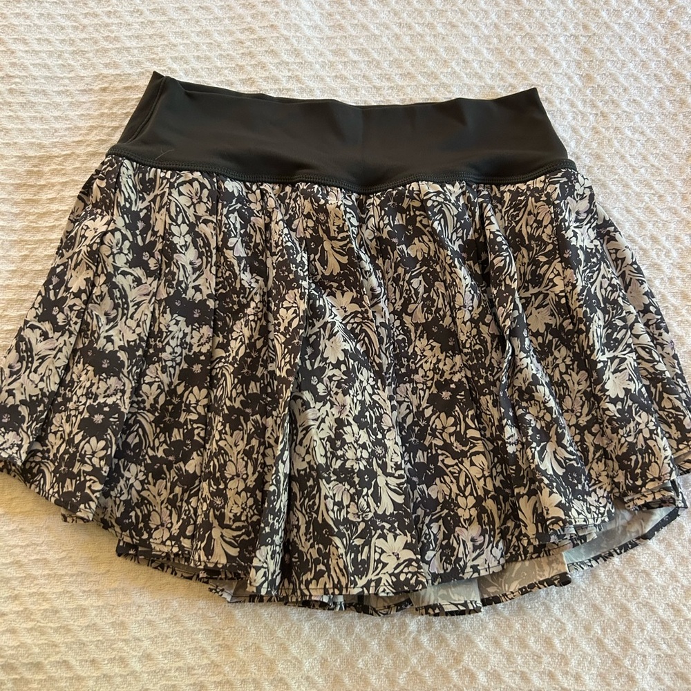 Aerie Black and White Skater Mini Skirt